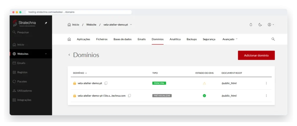 Domínios do site no painel de alojamento (site de demonstração)